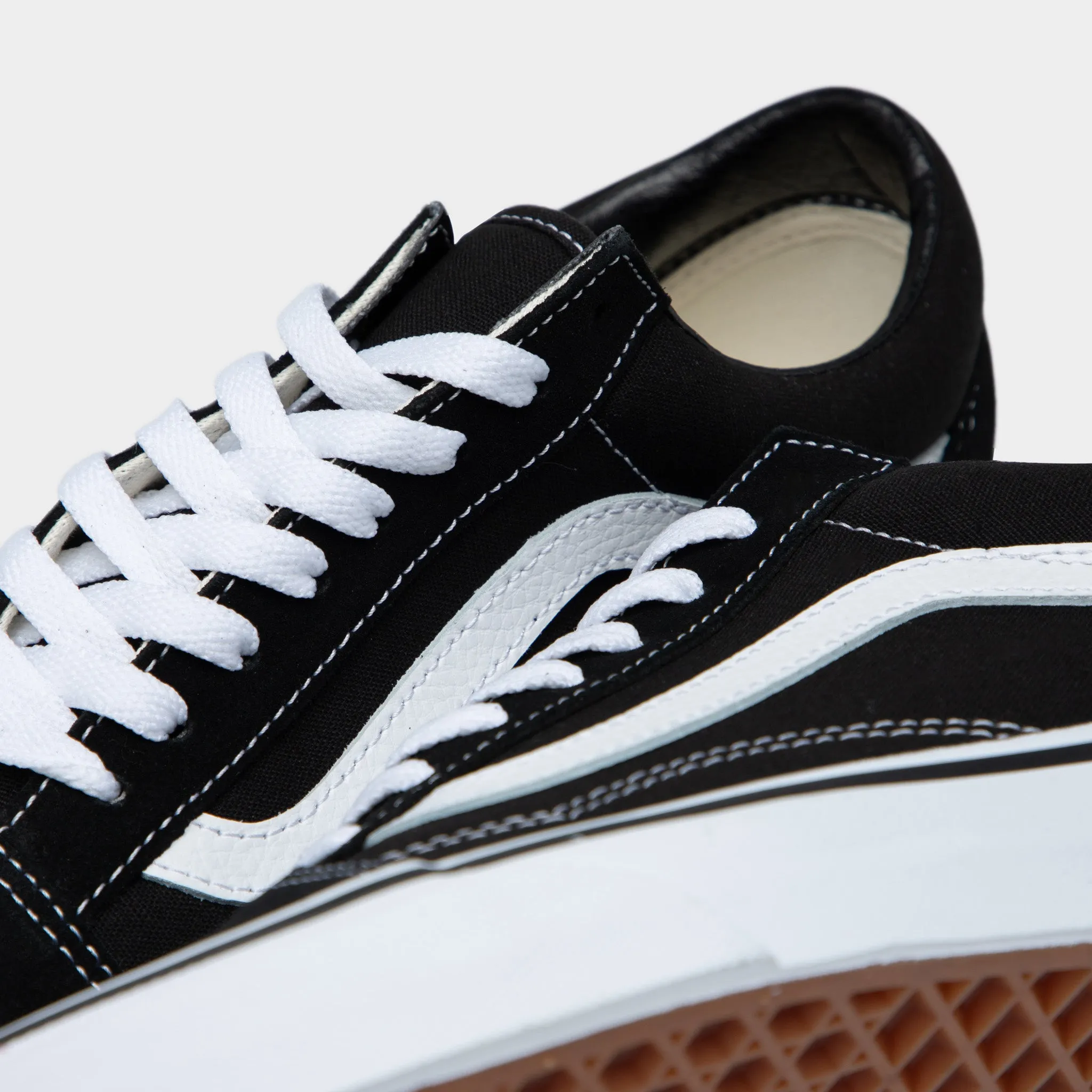 Vans Old Skool Black / White triathletes Relaxed Fit