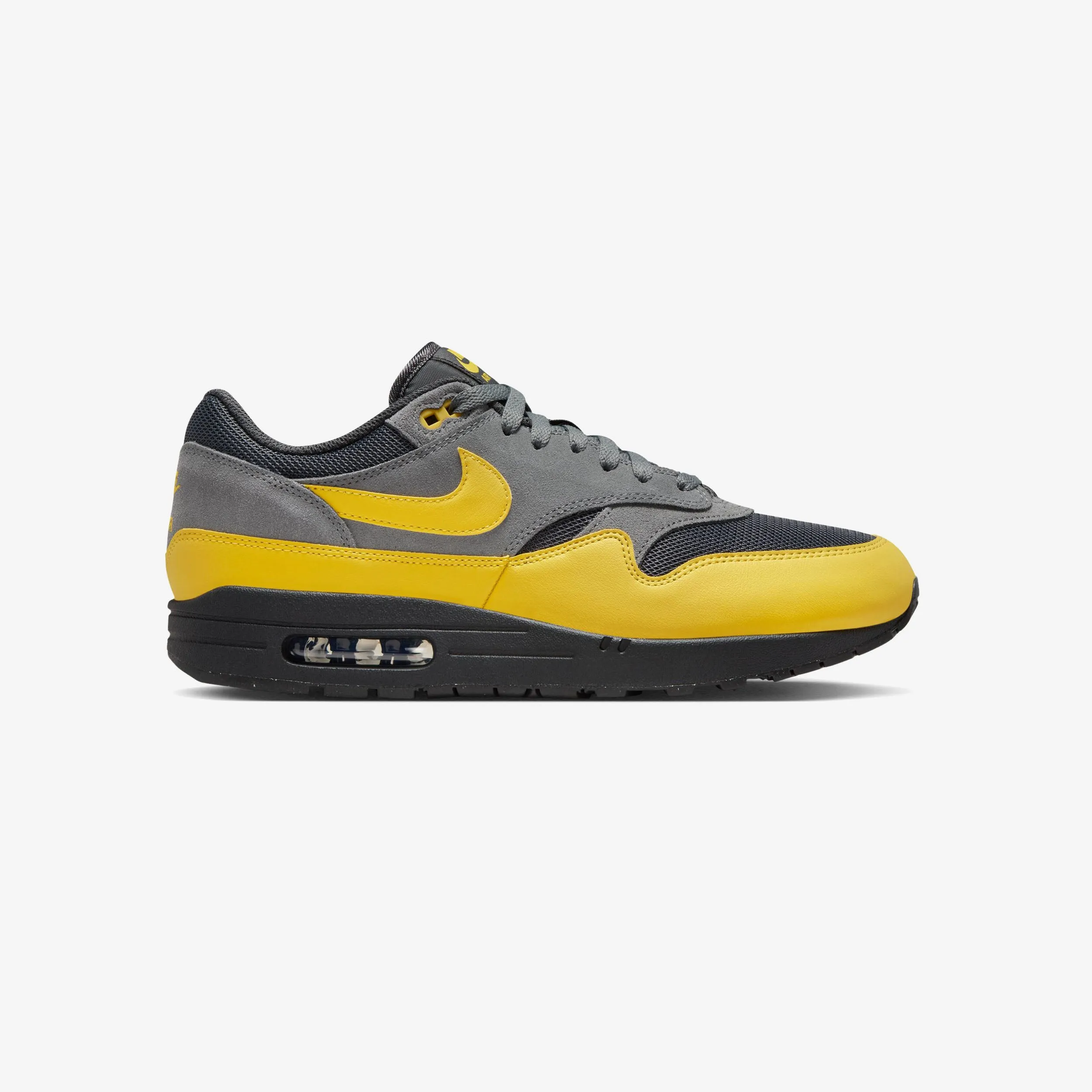 adults' upper - type Air Max 1 Essential