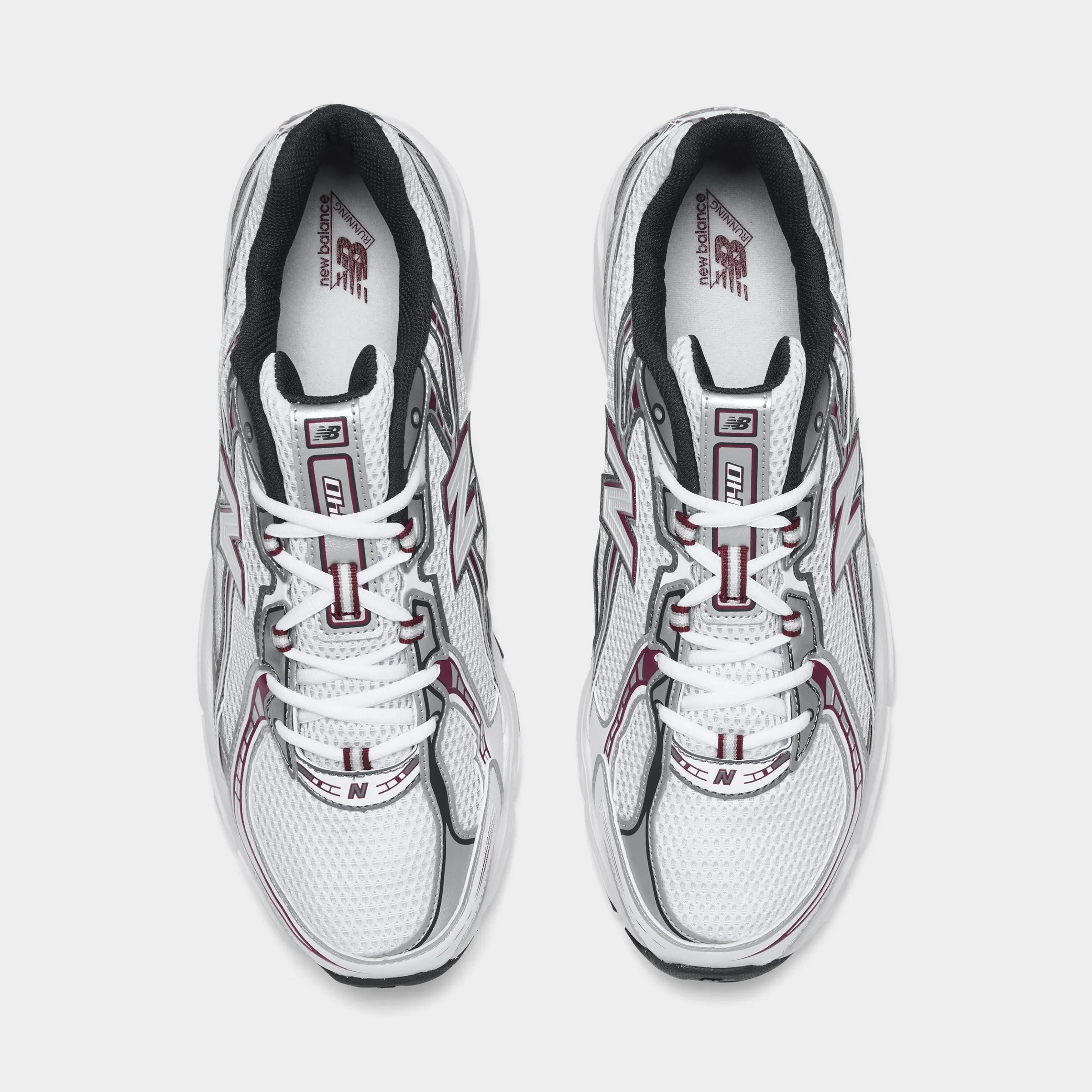 Stitch Free Construction Minimal Comfort New Balance 740 Mercury Red / White