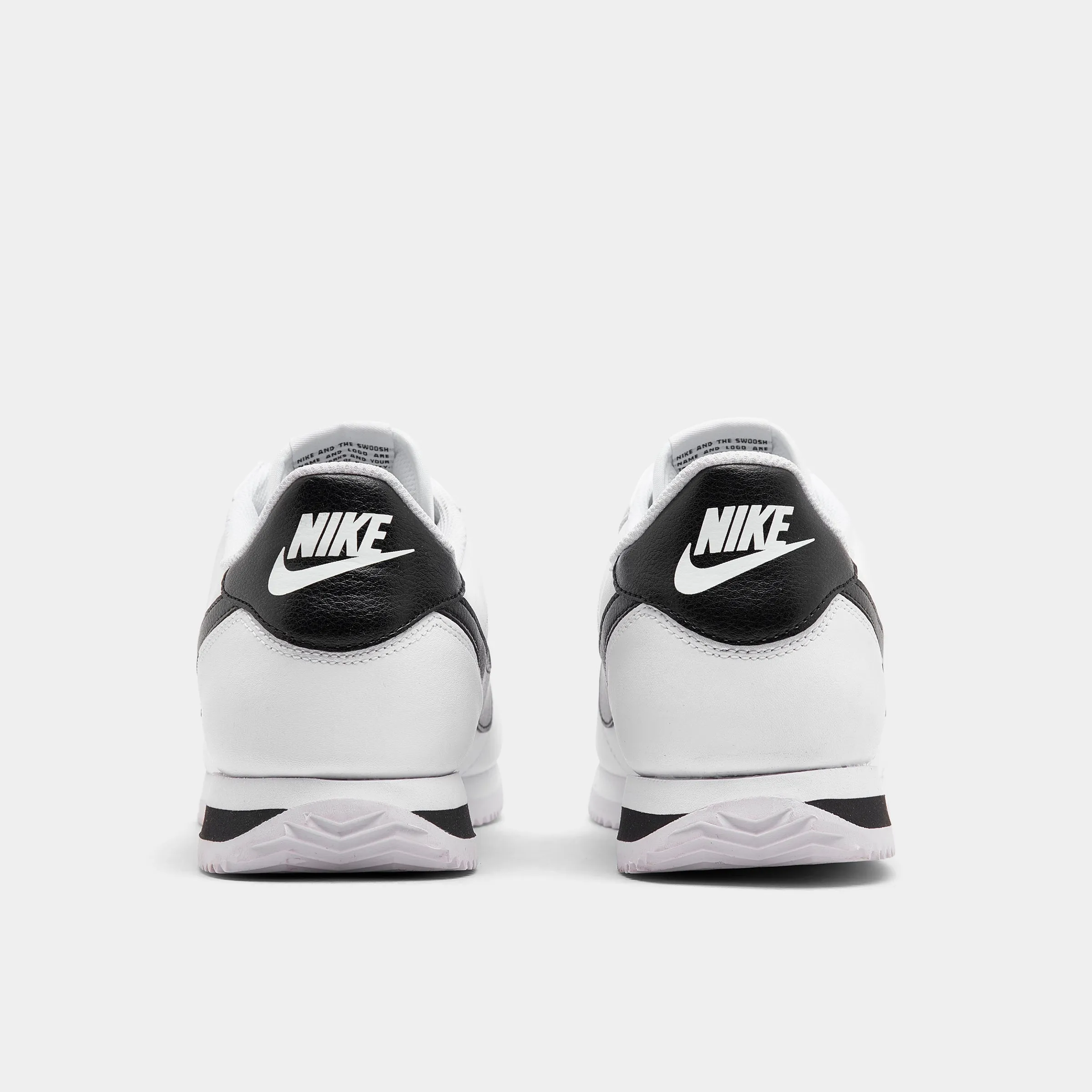 Hiking Light Nike Women's Cortez White / Black