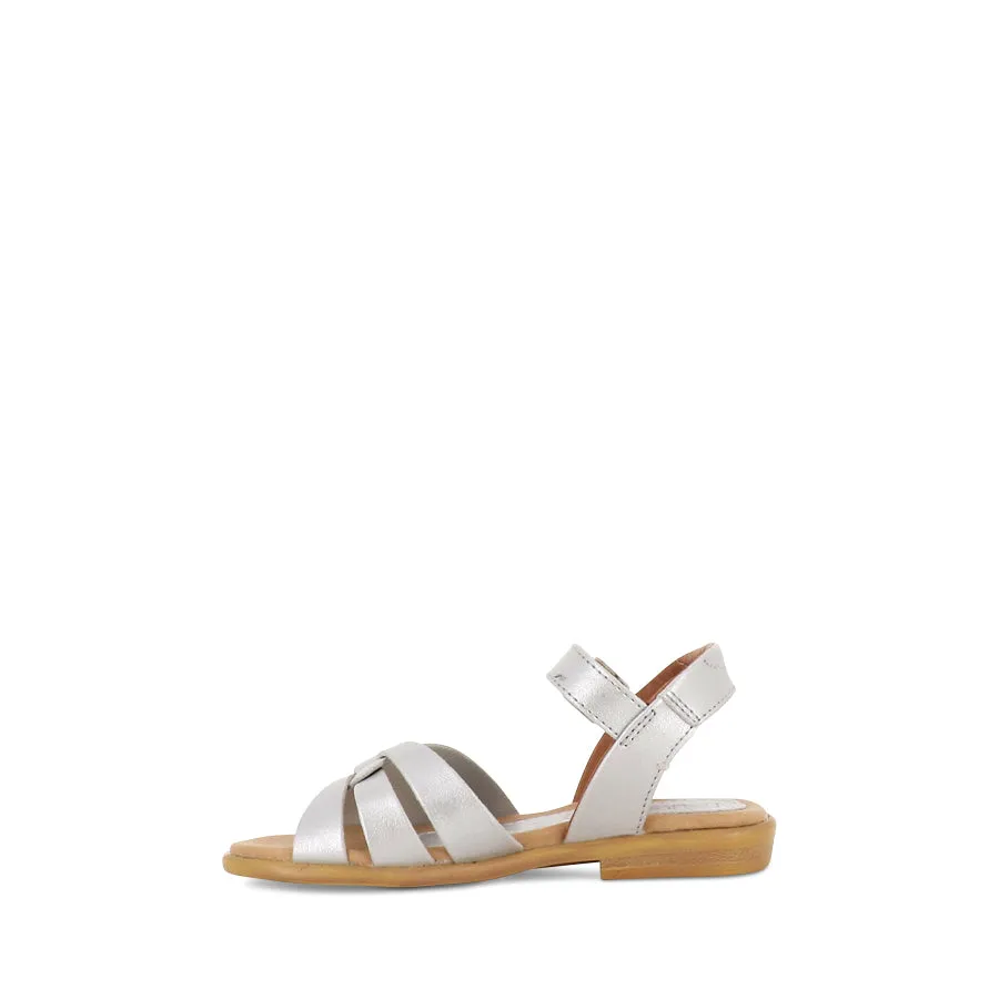 Footwear for Active Lifestyle Minimal Bulk PIPER YTH - SILVER