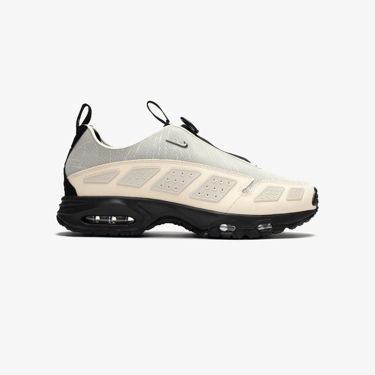 W Air Max SNDR Wedding Padded collar