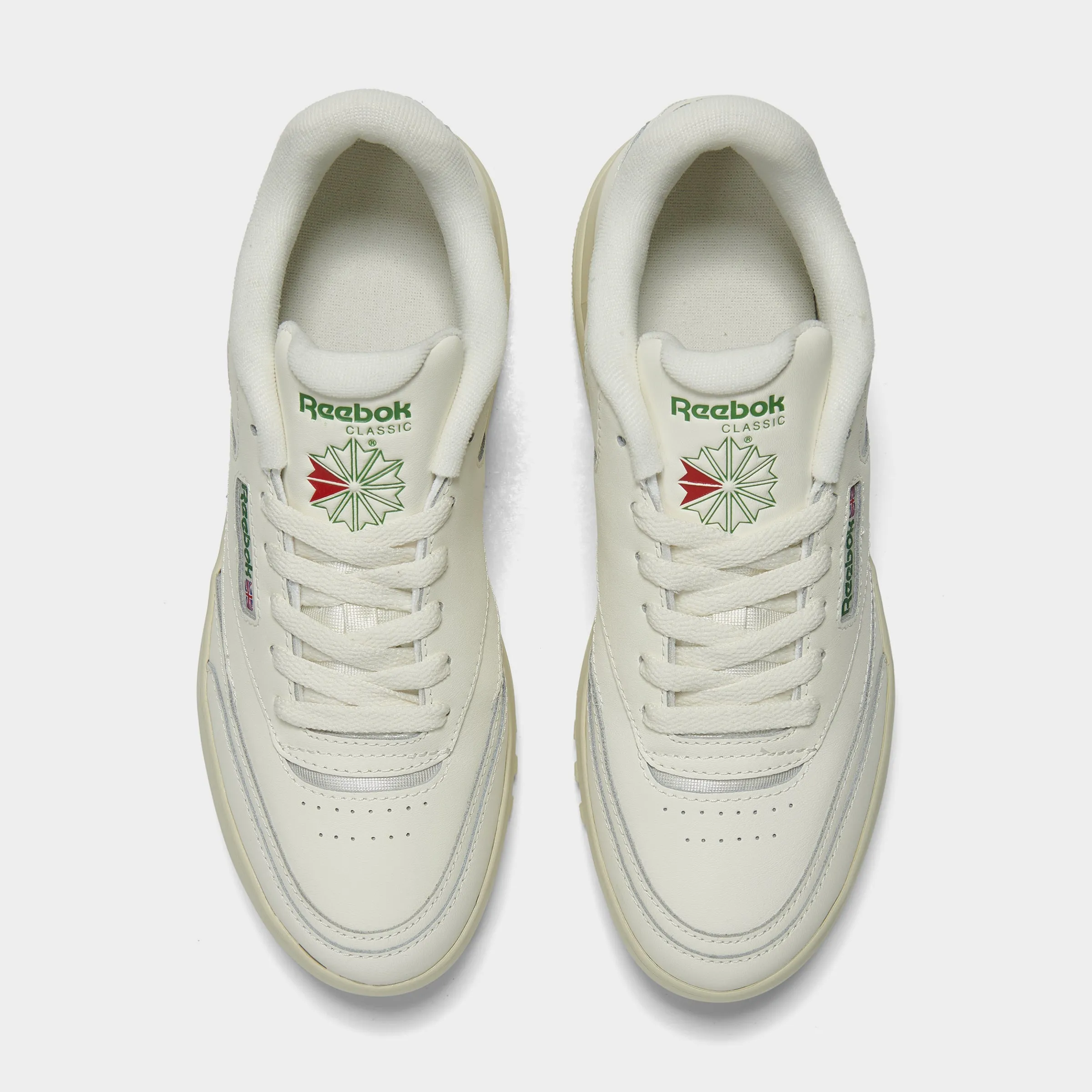 Reebok Women's Club C Extra Chalk / Green sufficient lace - type