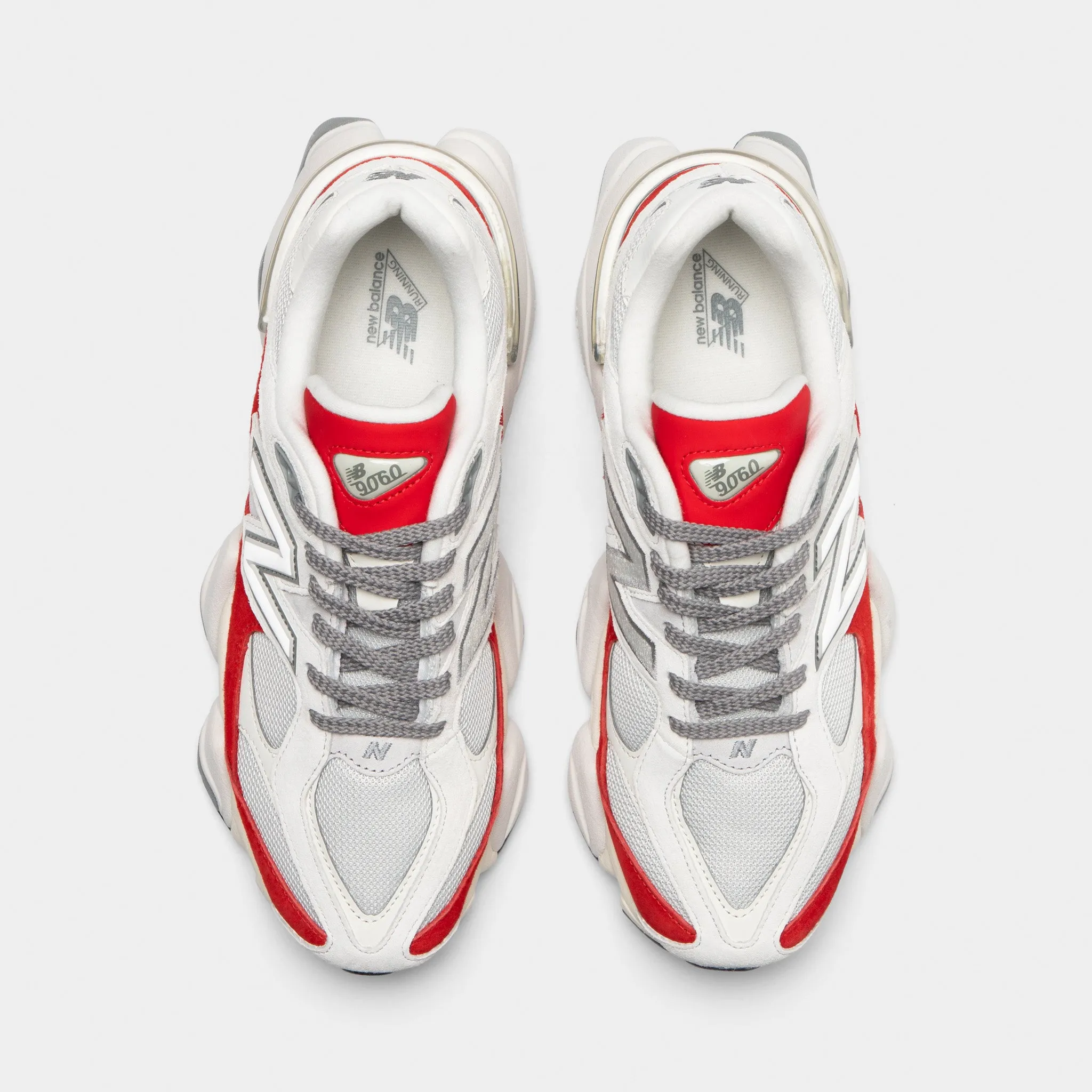 Day Ready Sneaker Cleaner New Balance 9060 True Red / Reflection