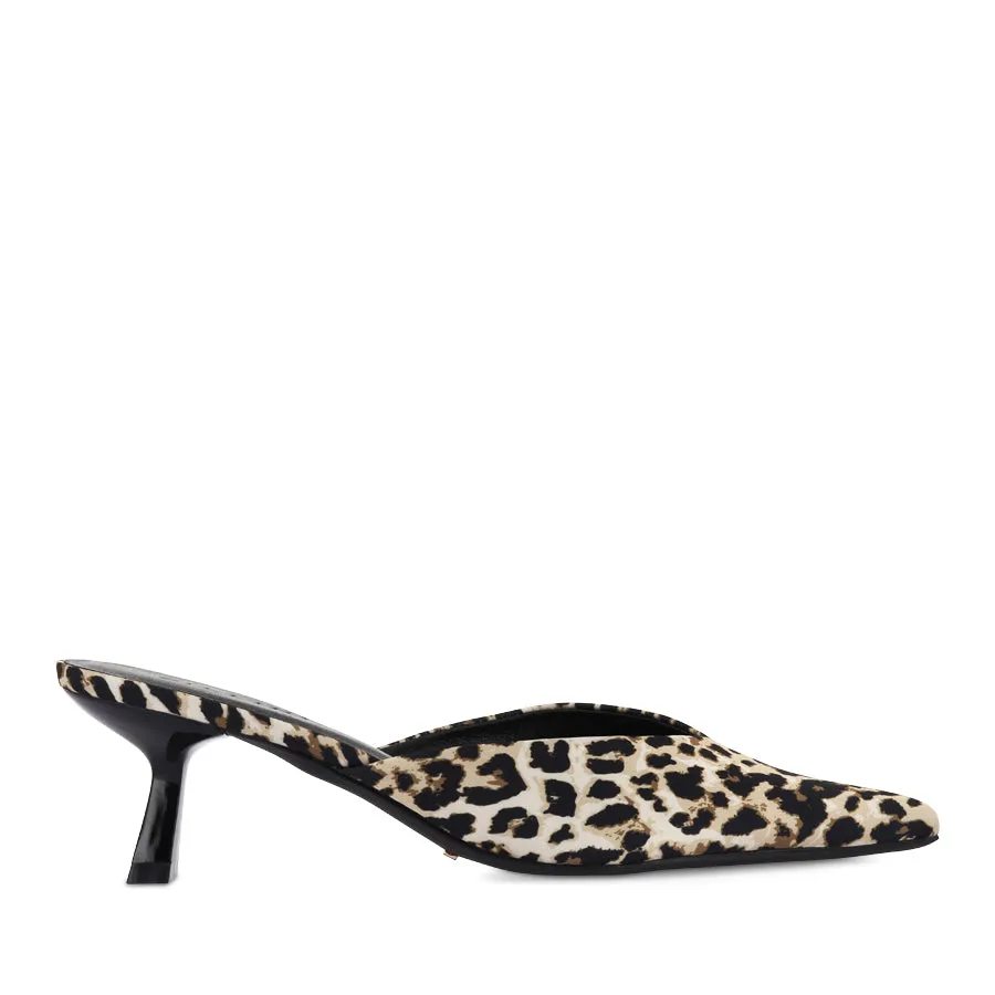 Good Traction ADELE - LEOPARD SATIN