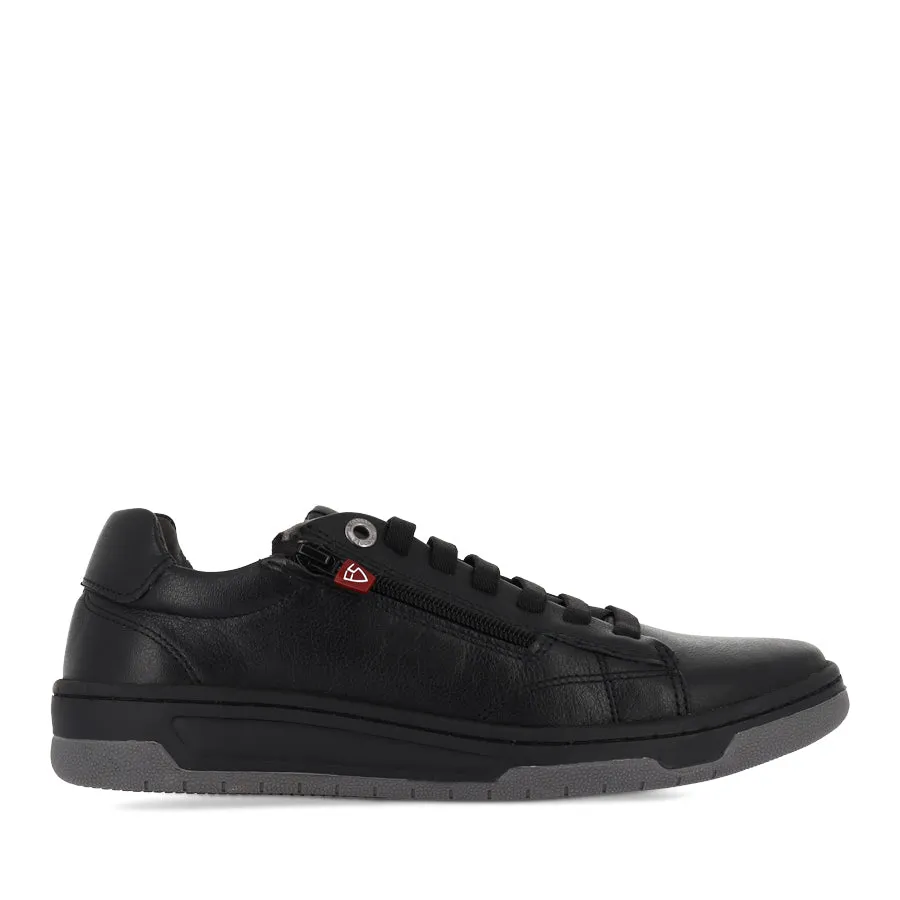 WILFRED - BLACK BLACK LEATHER Weekend Trail Wireless Lacing Tech