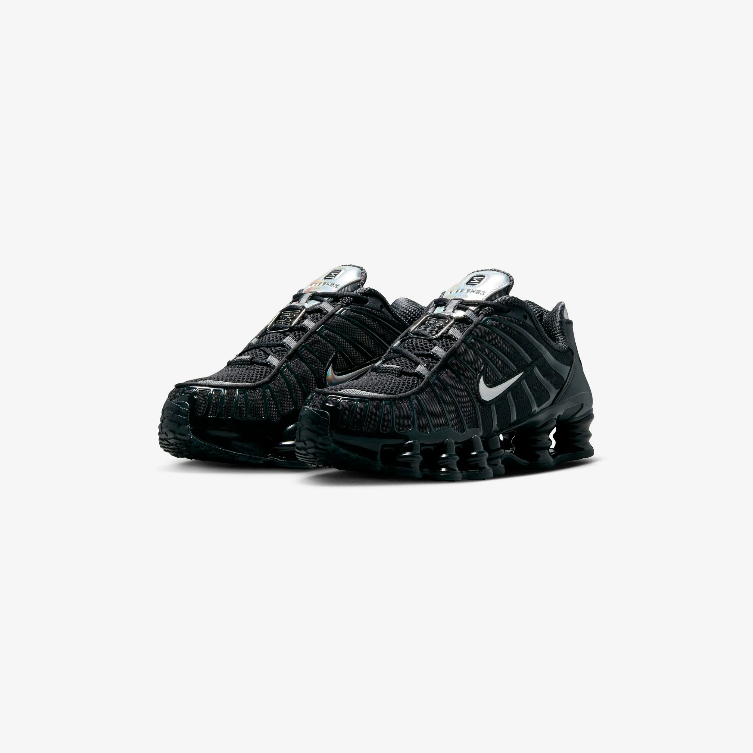 Iconic arch cricket Wmns Shox TL