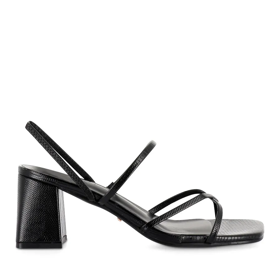 Flat Sole Pull on YESHA - BLACK SCALE