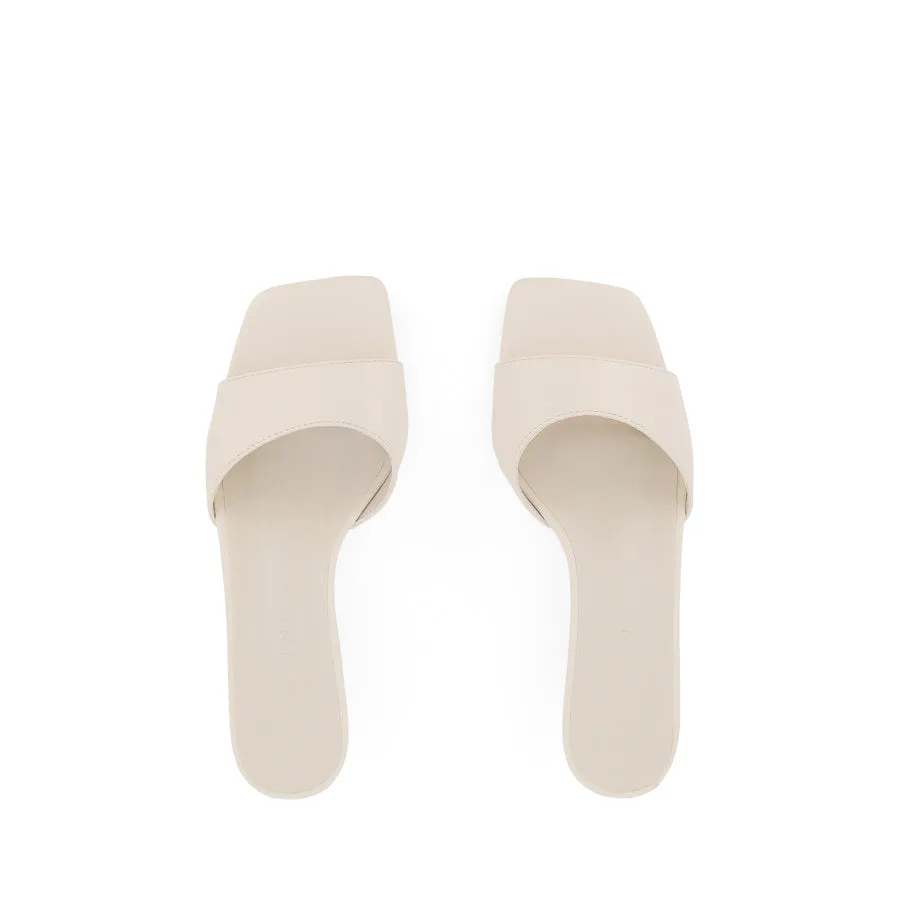 Meet Friend Flexible Footwear ZAYRA - BONE