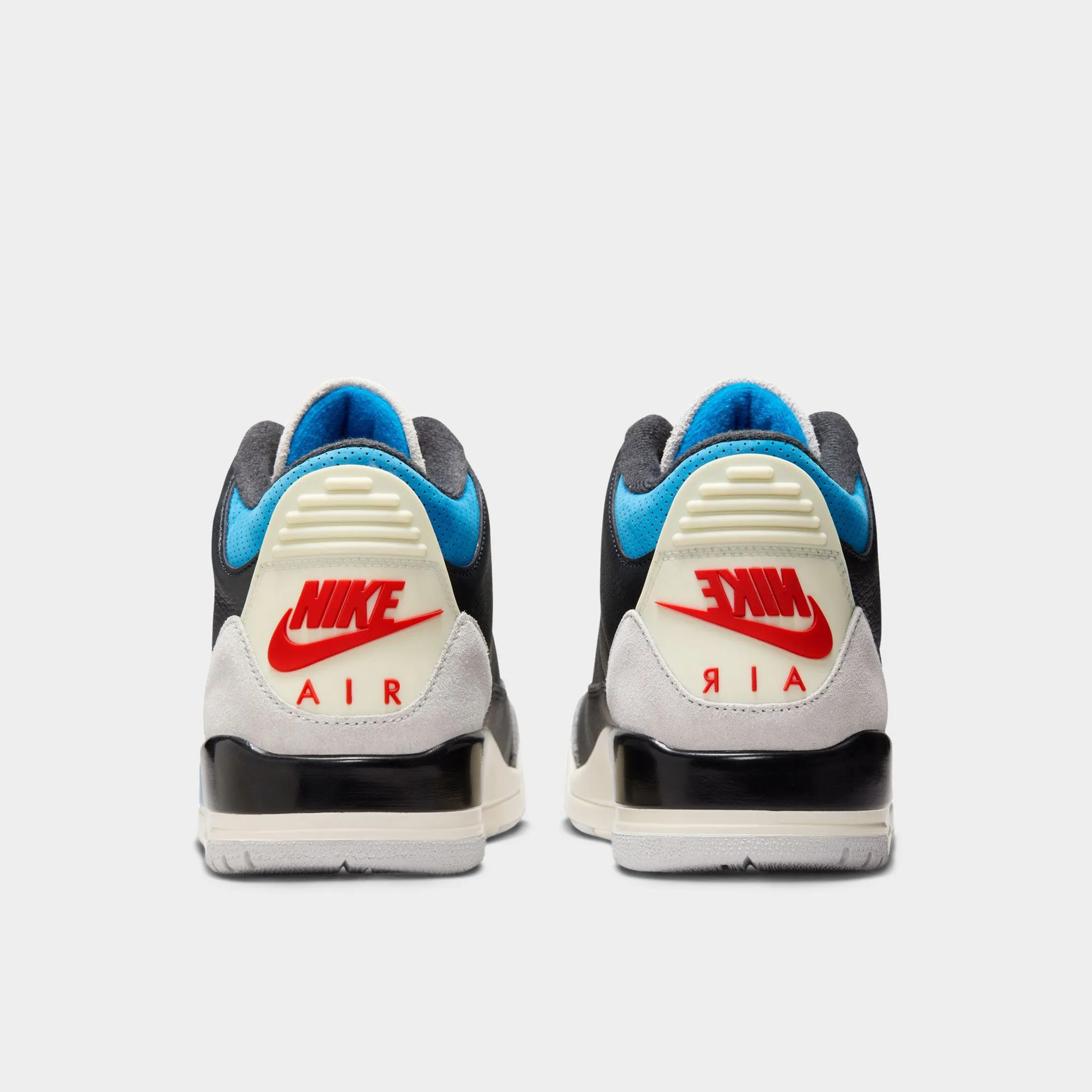 Responsive bounce Jordan 3 Retro OG Black / Chile Red - Neutral Grey