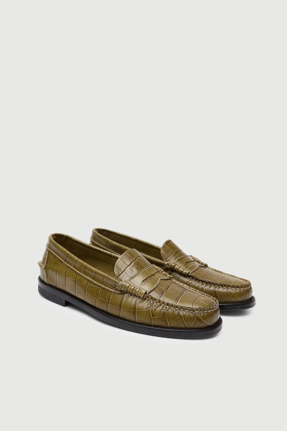 Zoe Loafers in Croc-effect Olive Green Leather Daily Comfort